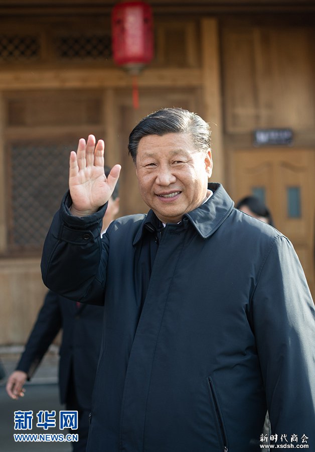 习近平考察腾冲和顺古镇 图片