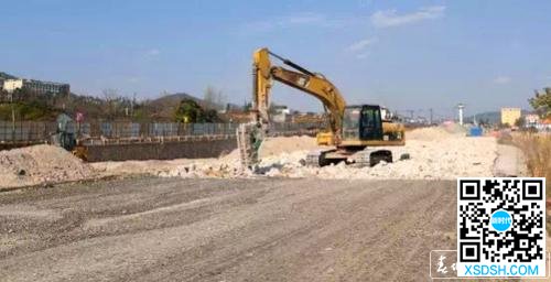 石安公路复工1.jpg